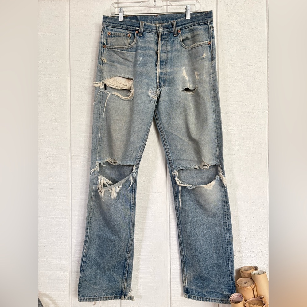 Levi’s 501xx Distressed Men’s 35/32 jeans made in USA